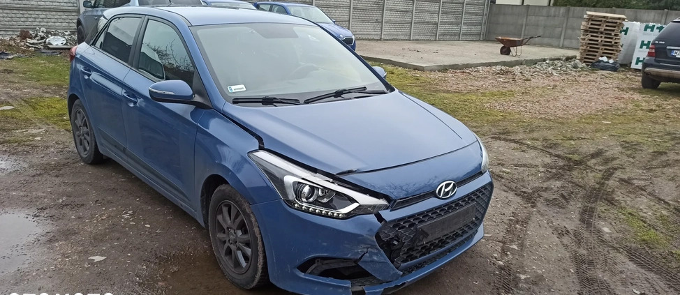 Hyundai i20 cena 23000 przebieg: 238000, rok produkcji 2017 z Warszawa małe 92